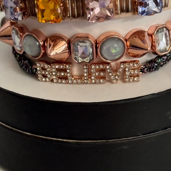 Holiday Bomb Party Stacks - Picture 3 of 4